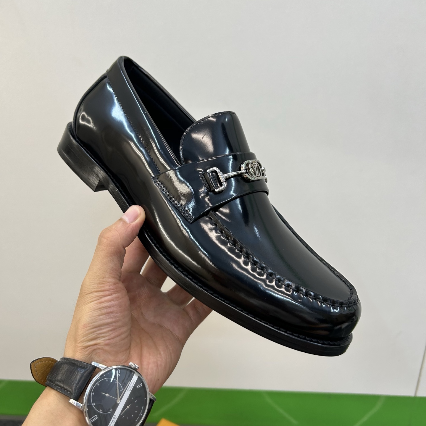 ⚠️【L*V】独家高品⚠️时尚正装皮底⚠️正码：39一44，(6.5一9)⚠️经典款小皮鞋型！🐂货！【重