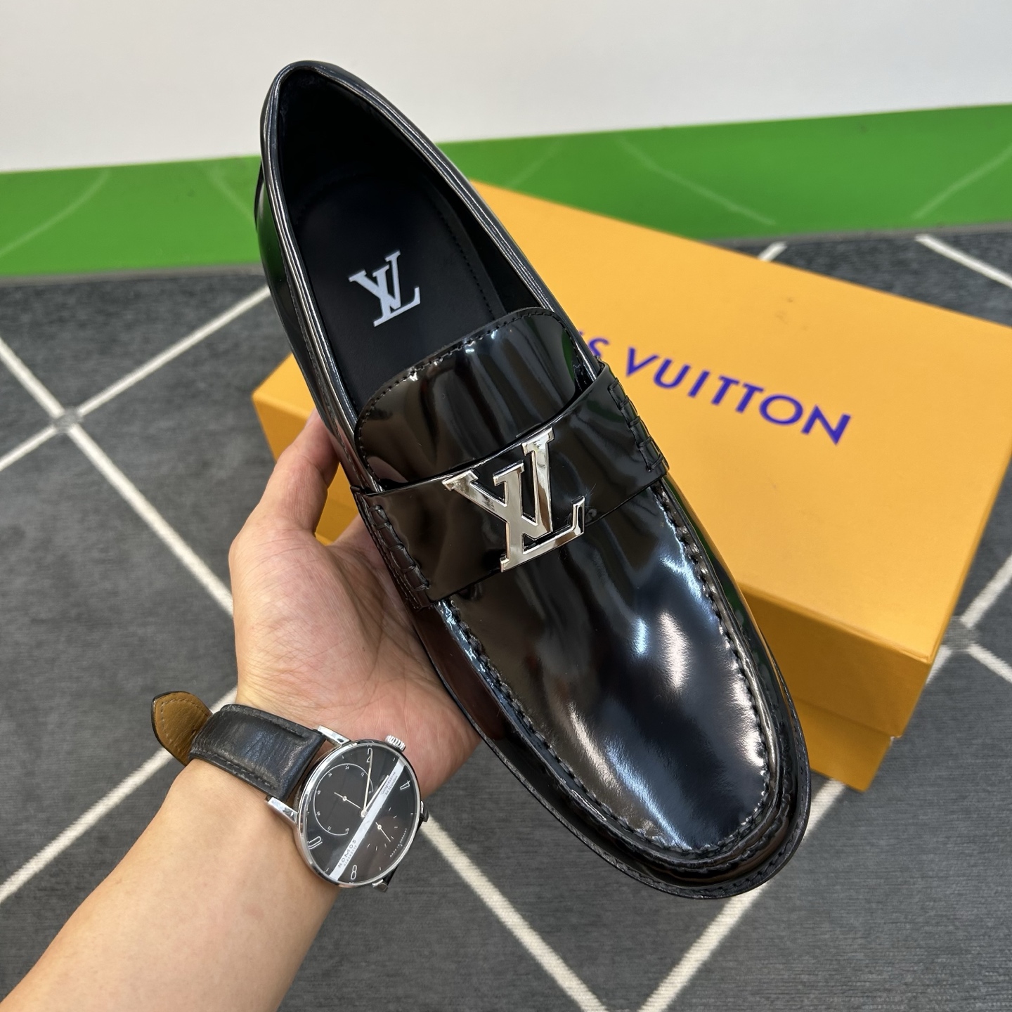 ⚠️【L*V】独家高品⚠️时尚正装皮底⚠️正码：39一44，(6.5一9)⚠️经典款小皮鞋型！🐂货！【重