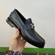 ⚠️【HMS*】皮底款⚠️高端定制工艺⚠️男士真皮底小皮鞋⚠️正码:39-44 ⚠️🐂货!顶级手工艺[强 ⚠️【HMS*】皮底款⚠️高端定制工艺⚠️男士真皮底小皮鞋⚠️正码:39-44 ⚠️🐂货!顶级手工艺[强