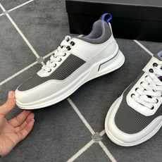 ⚠️【PR*】⚠️高品级,顶尖工艺⚠️男士休闲款⚠️正码39一44(5-10)⚠️经典滑板鞋款!独特品牌 ⚠️【PR*】⚠️高品级,顶尖工艺⚠️男士休闲款⚠️正码39一44(5-10)⚠️经典滑板鞋款!独特品牌