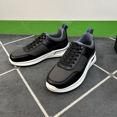 ⚠️【PR*】⚠️高品级,顶尖工艺⚠️男士休闲款⚠️正码39一44(5-10)⚠️经典滑板鞋款!独特品牌 ⚠️【PR*】⚠️高品级,顶尖工艺⚠️男士休闲款⚠️正码39一44(5-10)⚠️经典滑板鞋款!独特品牌