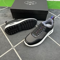 ⚠️【PR*】⚠️高品级,顶尖工艺⚠️男士休闲款⚠️正码39一44(5-10)⚠️经典滑板鞋款!独特品牌 ⚠️【PR*】⚠️高品级,顶尖工艺⚠️男士休闲款⚠️正码39一44(5-10)⚠️经典滑板鞋款!独特品牌