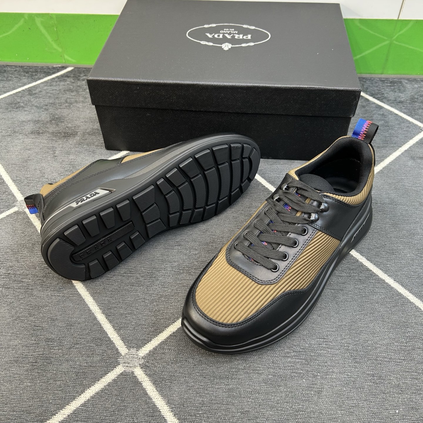 ⚠️【PR＊】⚠️高品级，顶尖工艺⚠️男士休闲款⚠️正码39一44(5－10）⚠️经典滑板鞋款！独特品牌