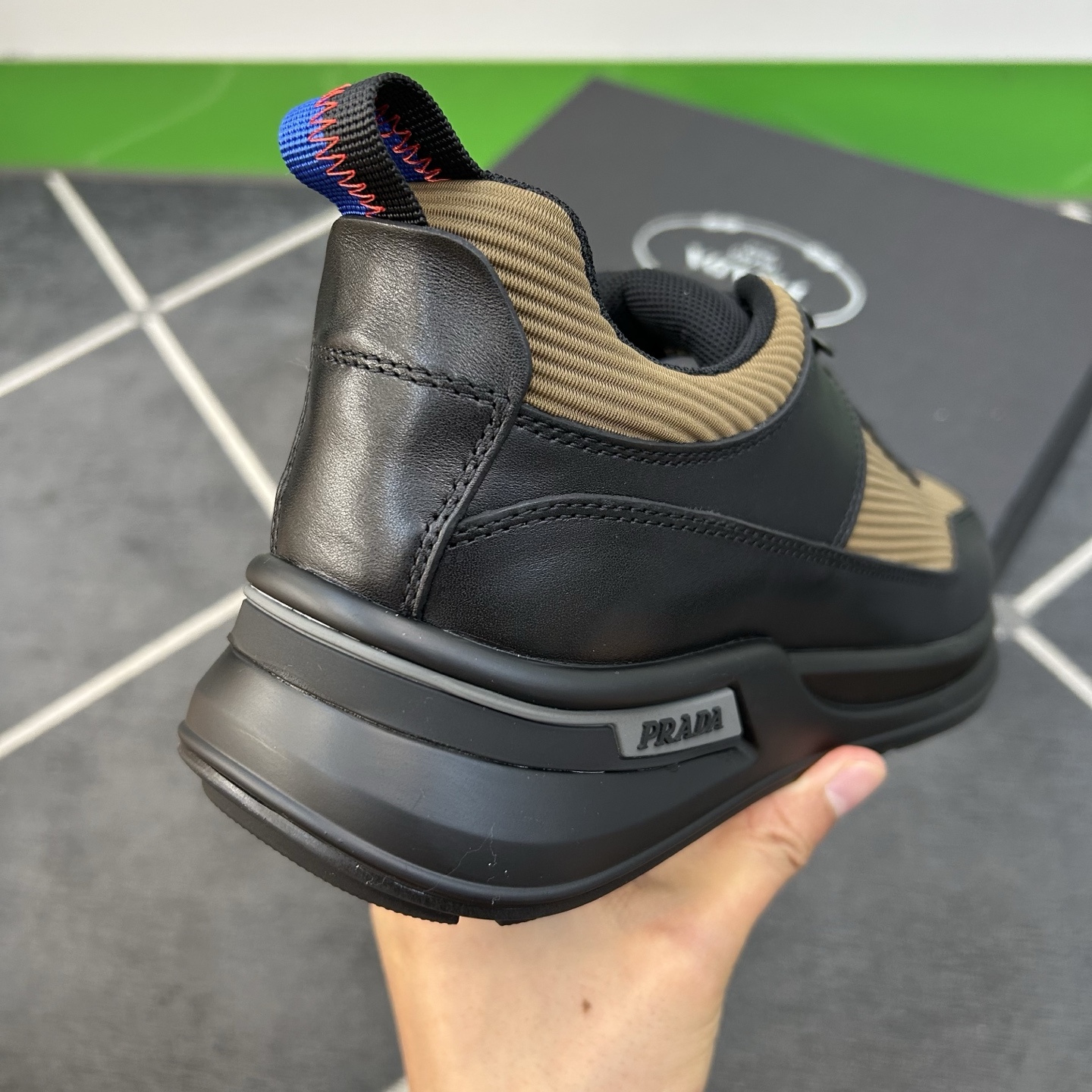 ⚠️【PR＊】⚠️高品级，顶尖工艺⚠️男士休闲款⚠️正码39一44(5－10）⚠️经典滑板鞋款！独特品牌