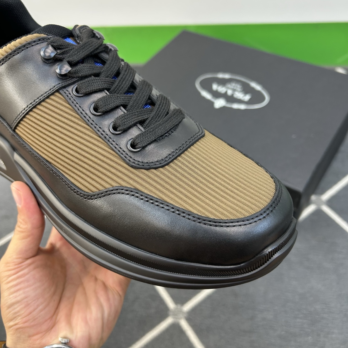⚠️【PR＊】⚠️高品级，顶尖工艺⚠️男士休闲款⚠️正码39一44(5－10）⚠️经典滑板鞋款！独特品牌