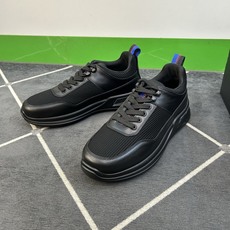 ⚠️【PR*】⚠️高品级,顶尖工艺⚠️男士休闲款⚠️正码39一44(5-10)⚠️经典滑板鞋款!独特品牌 ⚠️【PR*】⚠️高品级,顶尖工艺⚠️男士休闲款⚠️正码39一44(5-10)⚠️经典滑板鞋款!独特品牌
