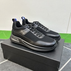 ⚠️【PR*】⚠️高品级,顶尖工艺⚠️男士休闲款⚠️正码39一44(5-10)⚠️经典滑板鞋款!独特品牌 ⚠️【PR*】⚠️高品级,顶尖工艺⚠️男士休闲款⚠️正码39一44(5-10)⚠️经典滑板鞋款!独特品牌