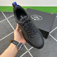 ⚠️【PR*】⚠️高品级,顶尖工艺⚠️男士休闲款⚠️正码39一44(5-10)⚠️经典滑板鞋款!独特品牌 ⚠️【PR*】⚠️高品级,顶尖工艺⚠️男士休闲款⚠️正码39一44(5-10)⚠️经典滑板鞋款!独特品牌