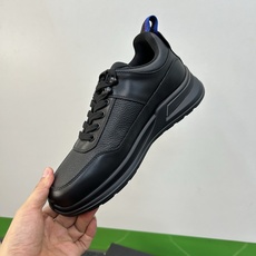 ⚠️【PR*】⚠️高品级,顶尖工艺⚠️男士休闲款⚠️正码39一44(5-10)⚠️经典滑板鞋款!独特品牌 ⚠️【PR*】⚠️高品级,顶尖工艺⚠️男士休闲款⚠️正码39一44(5-10)⚠️经典滑板鞋款!独特品牌