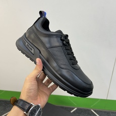 ⚠️【PR*】⚠️高品级,顶尖工艺⚠️男士休闲款⚠️正码39一44(5-10)⚠️经典滑板鞋款!独特品牌 ⚠️【PR*】⚠️高品级,顶尖工艺⚠️男士休闲款⚠️正码39一44(5-10)⚠️经典滑板鞋款!独特品牌