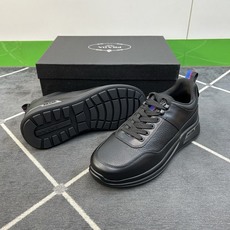 ⚠️【PR*】⚠️高品级,顶尖工艺⚠️男士休闲款⚠️正码39一44(5-10)⚠️经典滑板鞋款!独特品牌 ⚠️【PR*】⚠️高品级,顶尖工艺⚠️男士休闲款⚠️正码39一44(5-10)⚠️经典滑板鞋款!独特品牌
