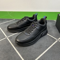 ⚠️【PR*】⚠️高品级,顶尖工艺⚠️男士休闲款⚠️正码39一44(5-10)⚠️经典滑板鞋款!独特品牌 ⚠️【PR*】⚠️高品级,顶尖工艺⚠️男士休闲款⚠️正码39一44(5-10)⚠️经典滑板鞋款!独特品牌