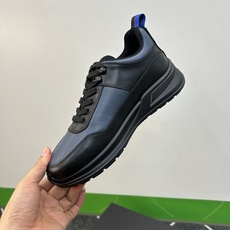⚠️【PR*】⚠️高品级,顶尖工艺⚠️男士休闲款⚠️正码39一44(5-10)⚠️经典滑板鞋款!独特品牌 ⚠️【PR*】⚠️高品级,顶尖工艺⚠️男士休闲款⚠️正码39一44(5-10)⚠️经典滑板鞋款!独特品牌