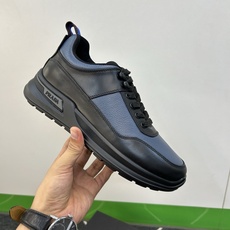 ⚠️【PR*】⚠️高品级,顶尖工艺⚠️男士休闲款⚠️正码39一44(5-10)⚠️经典滑板鞋款!独特品牌 ⚠️【PR*】⚠️高品级,顶尖工艺⚠️男士休闲款⚠️正码39一44(5-10)⚠️经典滑板鞋款!独特品牌
