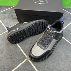⚠️【PR*】⚠️高品级,顶尖工艺⚠️男士休闲款⚠️正码39一44(5-10)⚠️经典滑板鞋款!独特品牌 ⚠️【PR*】⚠️高品级,顶尖工艺⚠️男士休闲款⚠️正码39一44(5-10)⚠️经典滑板鞋款!独特品牌