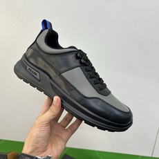 ⚠️【PR*】⚠️高品级,顶尖工艺⚠️男士休闲款⚠️正码39一44(5-10)⚠️经典滑板鞋款!独特品牌 ⚠️【PR*】⚠️高品级,顶尖工艺⚠️男士休闲款⚠️正码39一44(5-10)⚠️经典滑板鞋款!独特品牌
