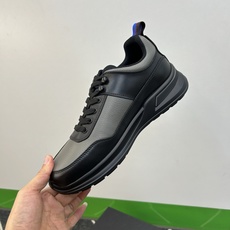 ⚠️【PR*】⚠️高品级,顶尖工艺⚠️男士休闲款⚠️正码39一44(5-10)⚠️经典滑板鞋款!独特品牌 ⚠️【PR*】⚠️高品级,顶尖工艺⚠️男士休闲款⚠️正码39一44(5-10)⚠️经典滑板鞋款!独特品牌
