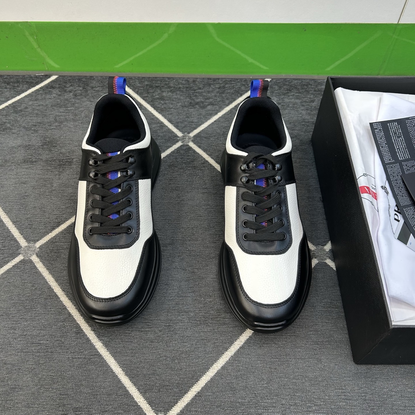 ⚠️【PR＊】⚠️高品级，顶尖工艺⚠️男士休闲款⚠️正码39一44(5－10）⚠️经典滑板鞋款！独特品牌