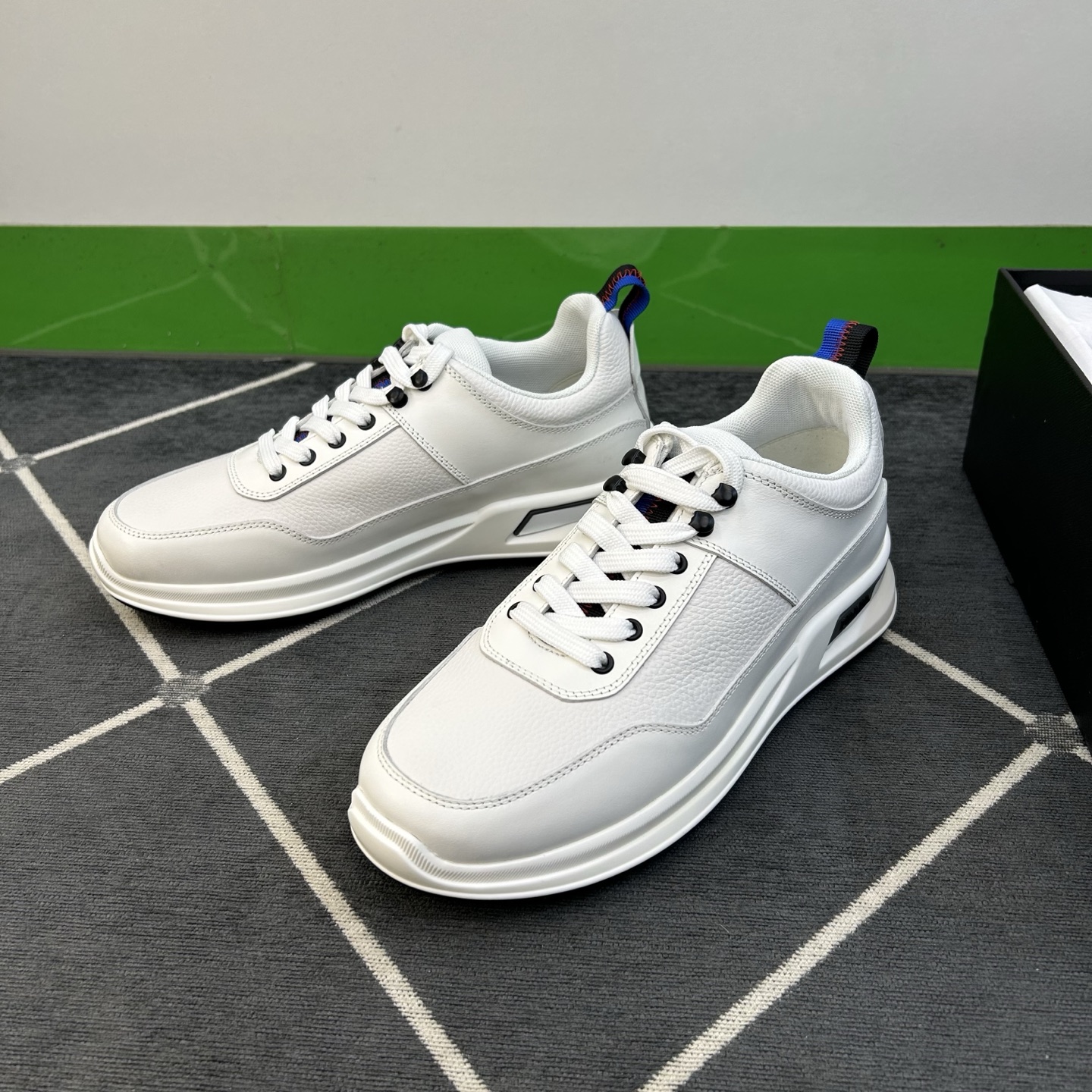 ⚠️【PR*】⚠️高品级,顶尖工艺⚠️男士休闲款⚠️正码39一44(5-10)⚠️经典滑板鞋款!独特品牌 ⚠️【PR*】⚠️高品级,顶尖工艺⚠️男士休闲款⚠️正码39一44(5-10)⚠️经典滑板鞋款!独特品牌
