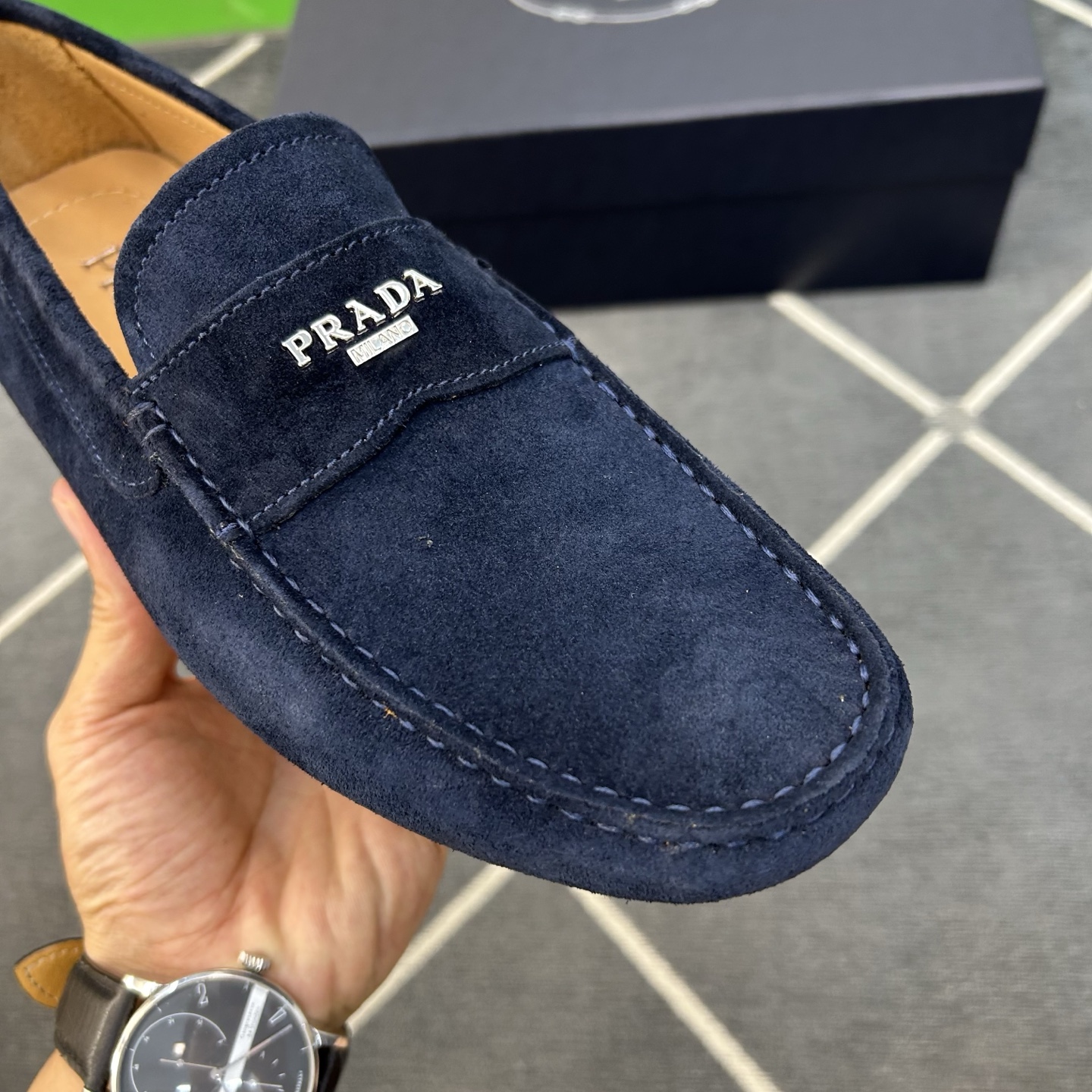 ⚠️【P R A D*】⚠️驾车鞋！(豆豆款）⚠️高品质男士套脚款⚠️正码：39一44(5一10）⚠️经