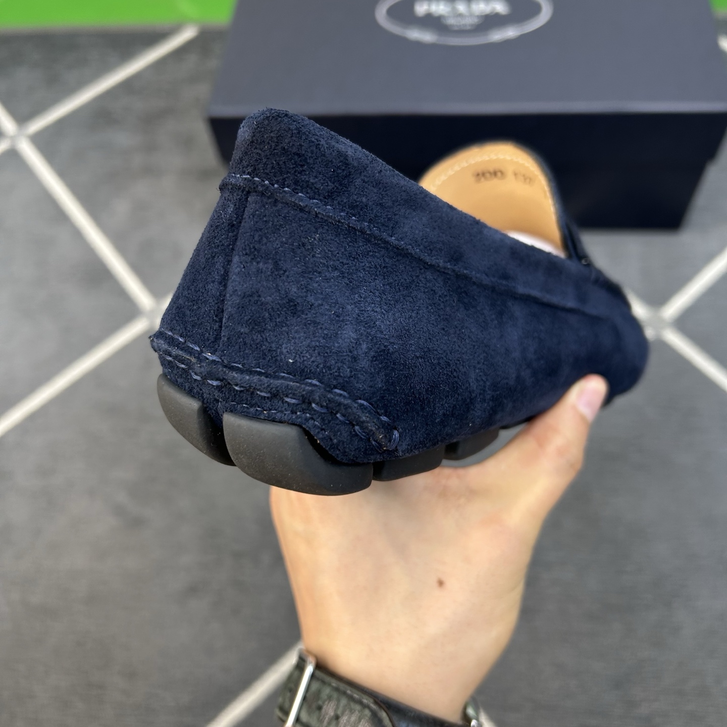 ⚠️【P R A D*】⚠️驾车鞋！(豆豆款）⚠️高品质男士套脚款⚠️正码：39一44(5一10）⚠️经