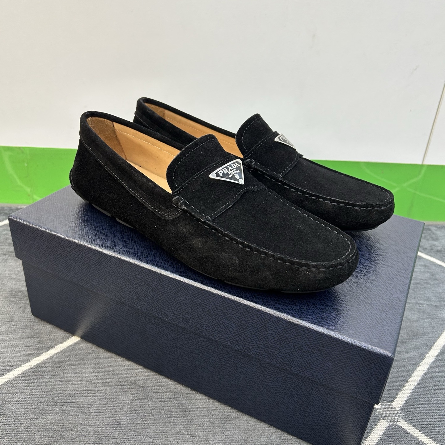 ⚠️【P R A D*】⚠️驾车鞋！(豆豆款）⚠️高品质男士套脚款⚠️正码：39一44(5一10）⚠️经