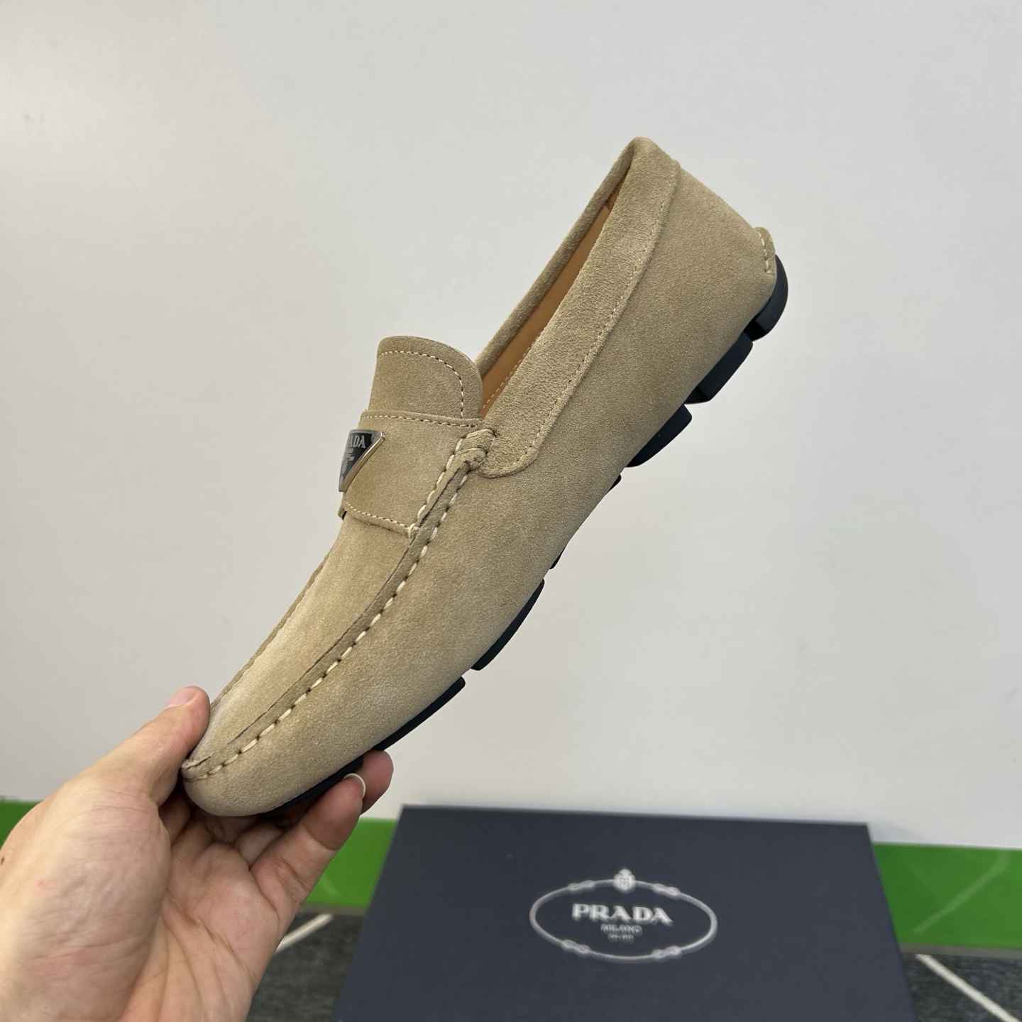⚠️【P R A D*】⚠️驾车鞋！(豆豆款）⚠️高品质男士套脚款⚠️正码：39一44(5一10）⚠️经
