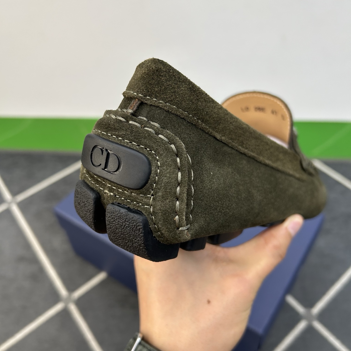 ⚠️【Dio*】⚠️驾车鞋！(豆豆款）⚠️高品质男士套脚款⚠️正码：39一44⚠️原版粒面感荔纹小牛皮！