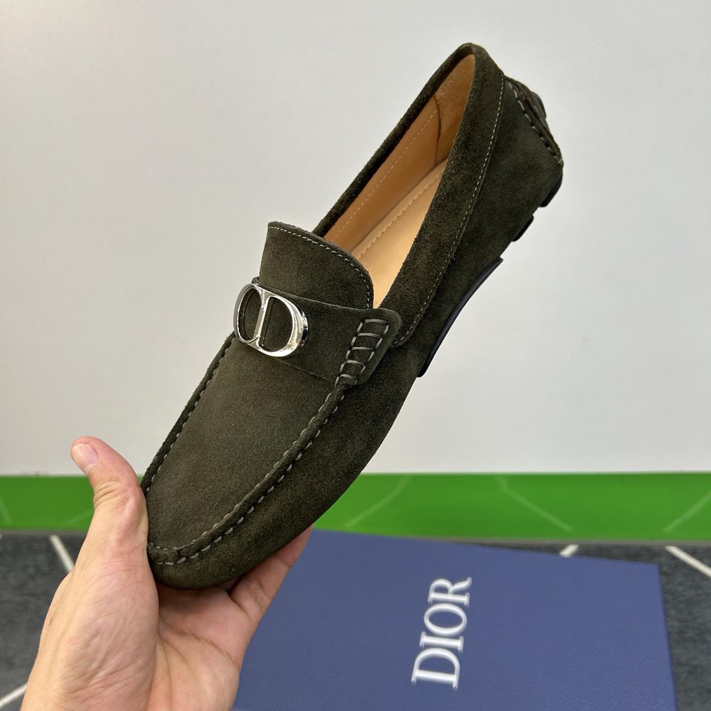 ⚠️【Dio*】⚠️驾车鞋！(豆豆款）⚠️高品质男士套脚款⚠️正码：39一44⚠️原版粒面感荔纹小牛皮！