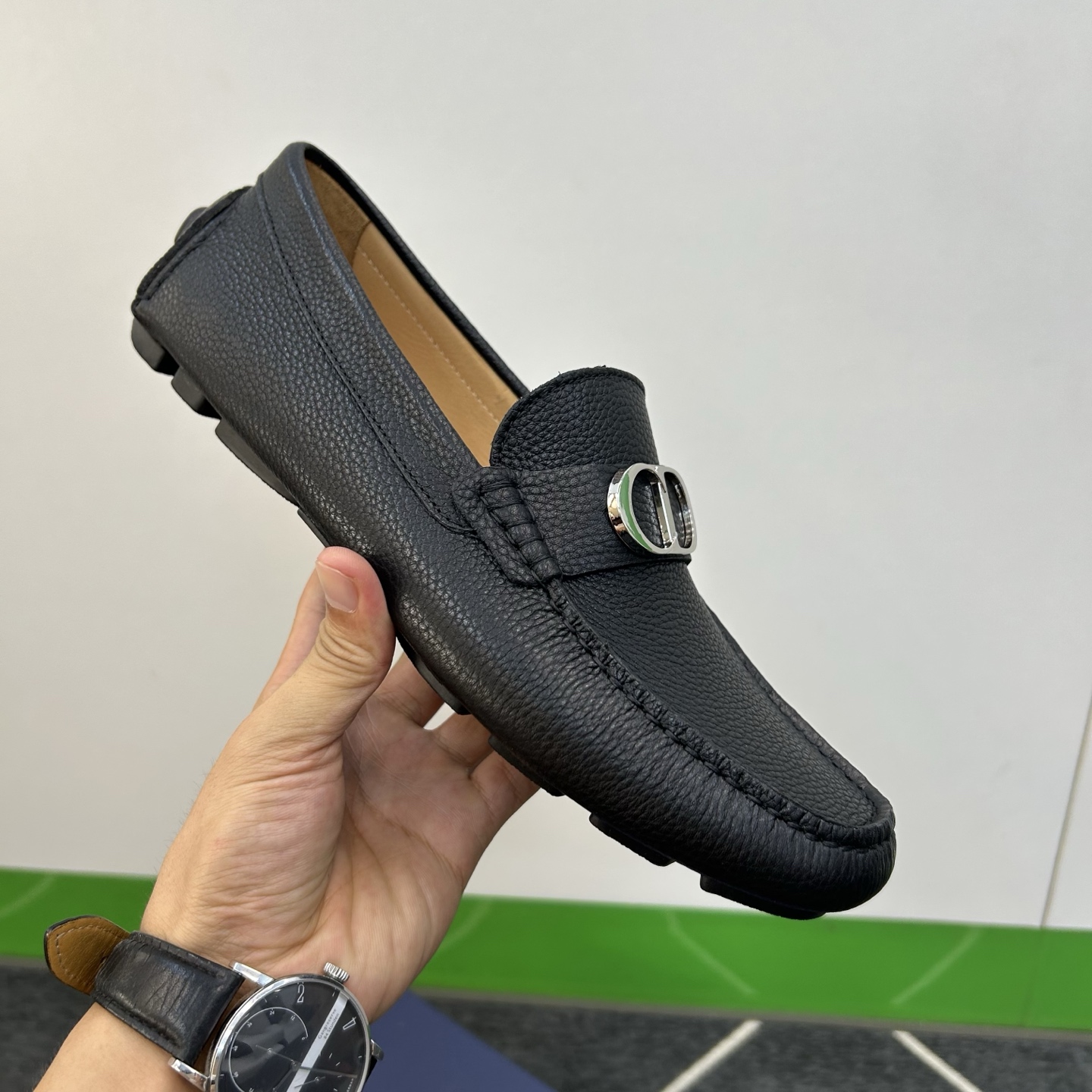 ⚠️【Dio*】⚠️驾车鞋！(豆豆款）⚠️高品质男士套脚款⚠️正码：39一44⚠️原版粒面感荔纹小牛皮！