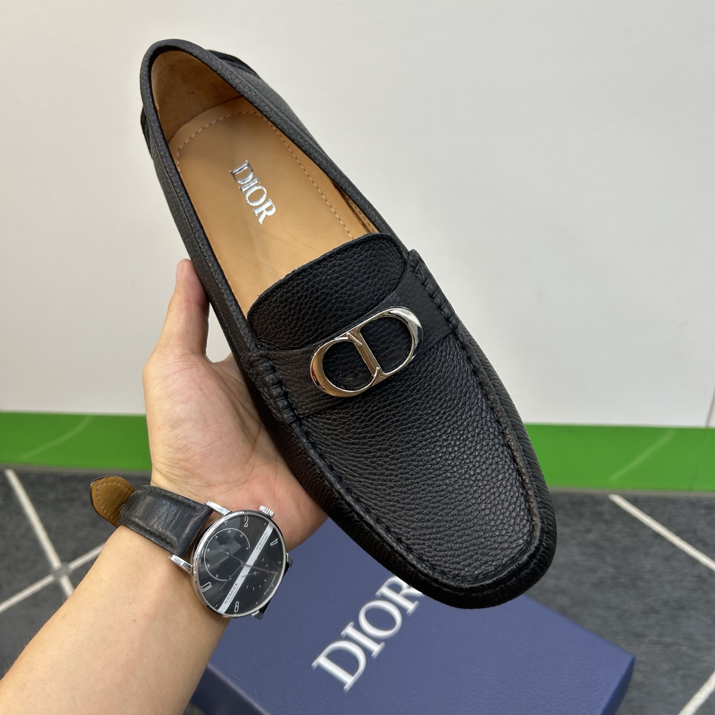 ⚠️【Dio*】⚠️驾车鞋！(豆豆款）⚠️高品质男士套脚款⚠️正码：39一44⚠️原版粒面感荔纹小牛皮！