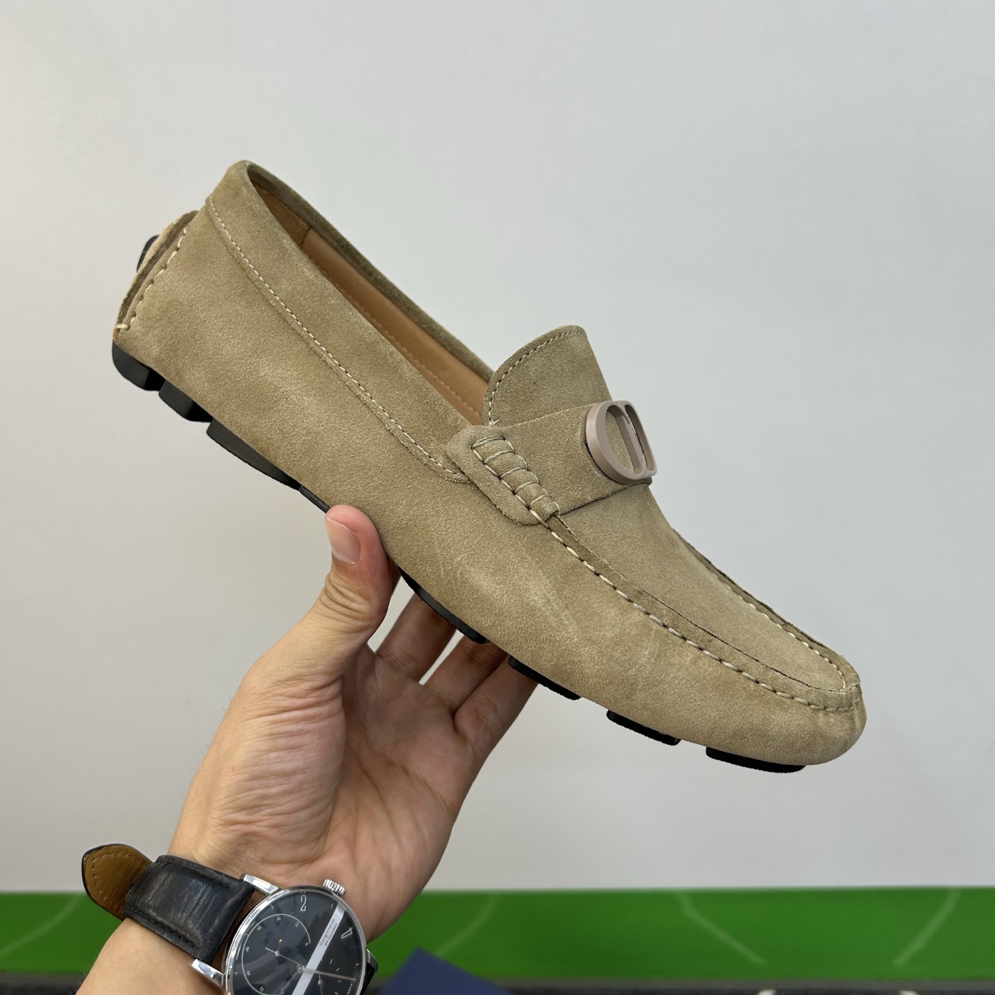 ⚠️【Dio*】⚠️驾车鞋！(豆豆款）⚠️高品质男士套脚款⚠️正码：39一44⚠️原版粒面感荔纹小牛皮！