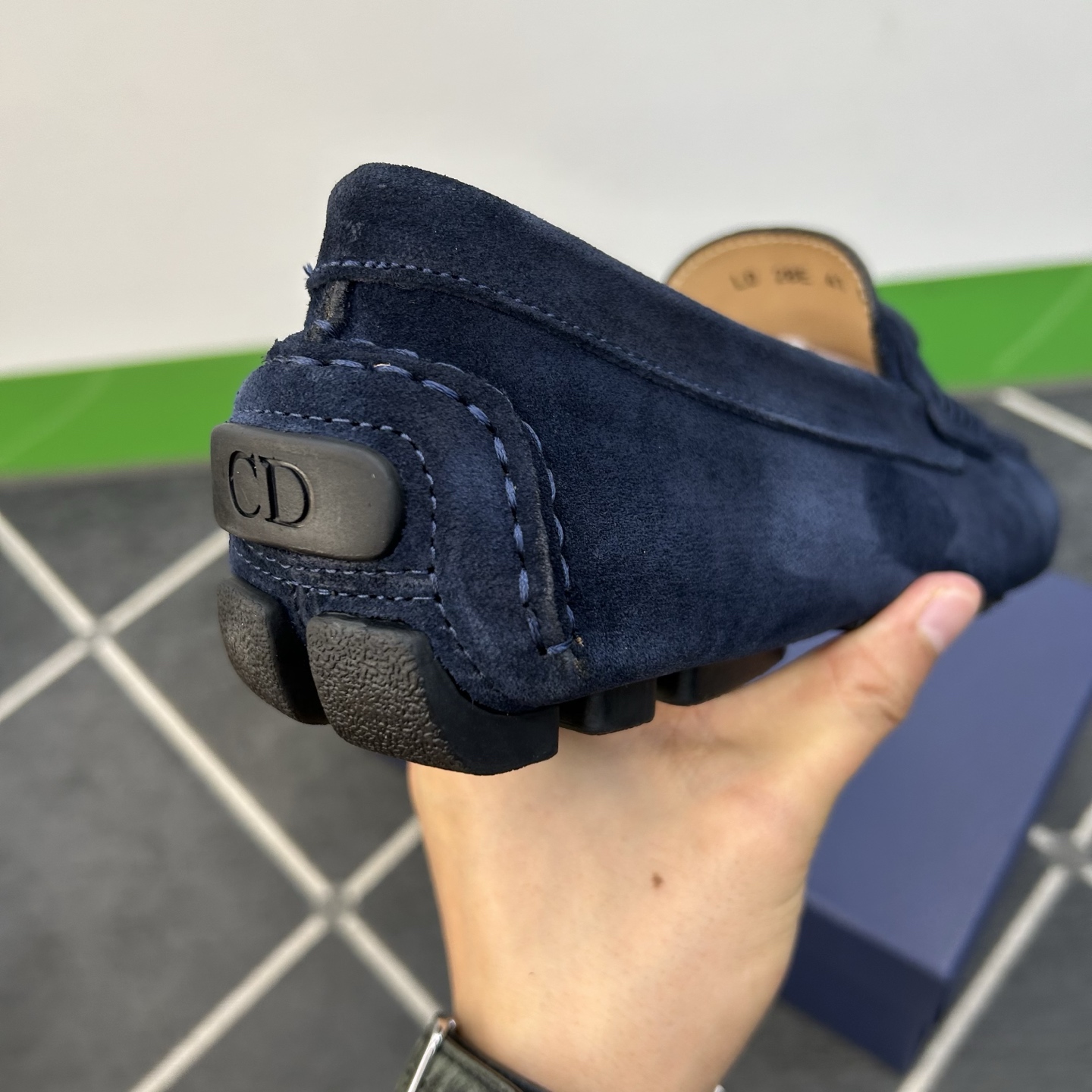 ⚠️【Dio*】⚠️驾车鞋！(豆豆款）⚠️高品质男士套脚款⚠️正码：39一44⚠️原版粒面感荔纹小牛皮！