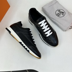 ⚠️【HMS*】⚠️高品质,顶尖工艺品⚠️男士时尚经典运动款⚠️正码:39-44(5一10)⚠️H的经典 ⚠️【HMS*】⚠️高品质,顶尖工艺品⚠️男士时尚经典运动款⚠️正码:39-44(5一10)⚠️H的经典