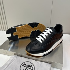 ⚠️【HMS*】⚠️高品质,顶尖工艺品⚠️男士时尚经典运动款⚠️正码:39-44(5一10)⚠️H的经典 ⚠️【HMS*】⚠️高品质,顶尖工艺品⚠️男士时尚经典运动款⚠️正码:39-44(5一10)⚠️H的经典