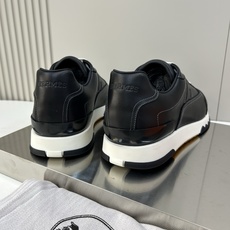 ⚠️【HMS*】⚠️高品质,顶尖工艺品⚠️男士时尚经典运动款⚠️正码:39-44(5一10)⚠️H的经典 ⚠️【HMS*】⚠️高品质,顶尖工艺品⚠️男士时尚经典运动款⚠️正码:39-44(5一10)⚠️H的经典