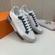 ⚠️【HMS*】⚠️高品质,顶尖工艺品⚠️男士时尚经典运动款⚠️正码:39-44(5一10)⚠️H的经典 ⚠️【HMS*】⚠️高品质,顶尖工艺品⚠️男士时尚经典运动款⚠️正码:39-44(5一10)⚠️H的经典