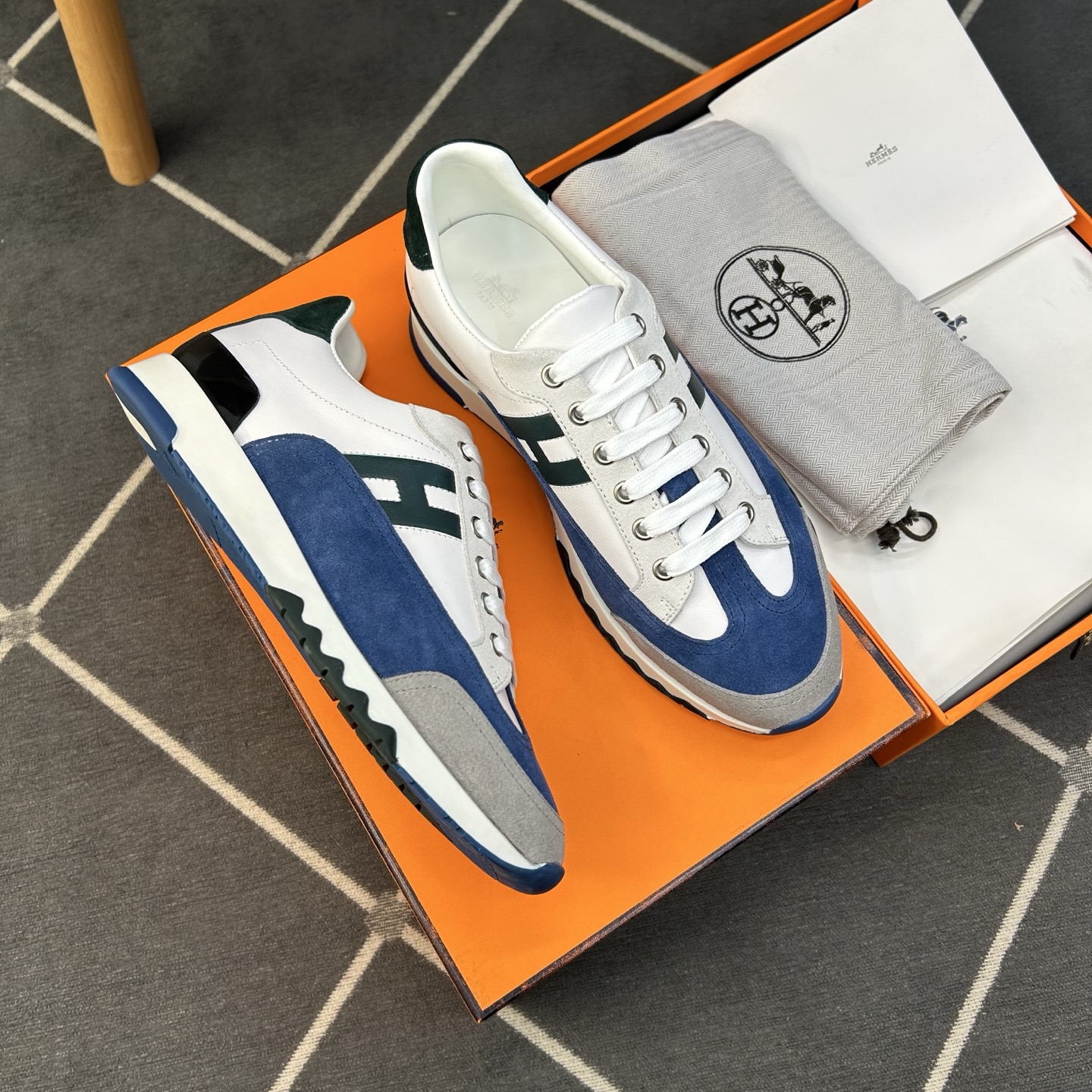 ⚠️【HMS*】⚠️高品质,顶尖工艺品⚠️男士时尚经典运动款⚠️正码:39-44(5一10)⚠️H的经典 ⚠️【HMS*】⚠️高品质,顶尖工艺品⚠️男士时尚经典运动款⚠️正码:39-44(5一10)⚠️H的经典