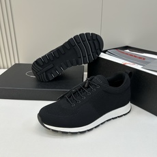 ⚠️【PRA*】⚠️高品级,顶尖工艺⚠️男士运动款正码:39一44(5-10)⚠️官网更新!原单高品。独 ⚠️【PRA*】⚠️高品级,顶尖工艺⚠️男士运动款正码:39一44(5-10)⚠️官网更新!原单高品。独