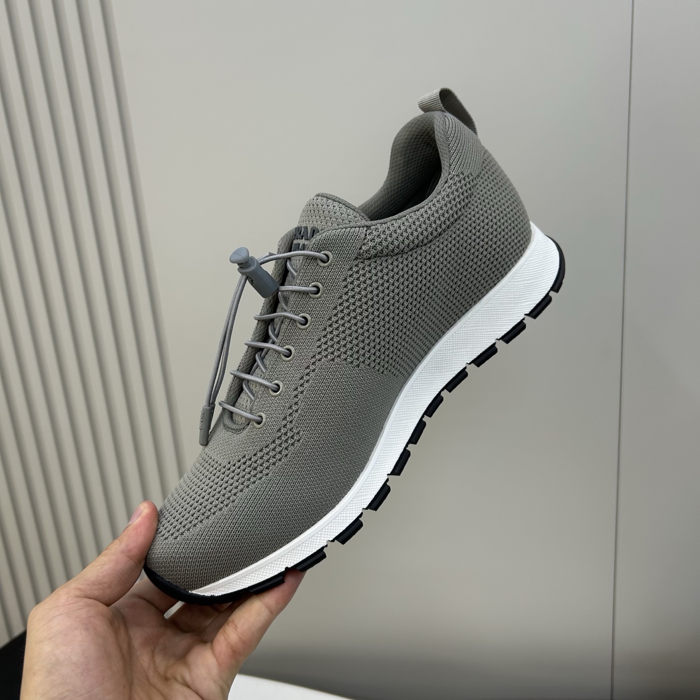 ⚠️【PRA*】⚠️高品级,顶尖工艺⚠️男士运动款正码:39一44(5-10)⚠️官网更新!原单高品。独 ⚠️【PRA*】⚠️高品级,顶尖工艺⚠️男士运动款正码:39一44(5-10)⚠️官网更新!原单高品。独