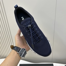 ⚠️【PRA*】⚠️高品级,顶尖工艺⚠️男士运动款正码:39一44(5-10)⚠️官网更新!原单高品。独 ⚠️【PRA*】⚠️高品级,顶尖工艺⚠️男士运动款正码:39一44(5-10)⚠️官网更新!原单高品。独