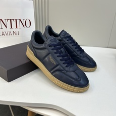 ⚠️【VALENTl*】️⚠️⚠️华伦天奴休闲款⚠️正码:39-44⚠️时尚休闲运动款,经典大气设计!纯 ⚠️【VALENTl*】️⚠️⚠️华伦天奴休闲款⚠️正码:39-44⚠️时尚休闲运动款,经典大气设计!纯