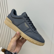 ⚠️【VALENTl*】️⚠️⚠️华伦天奴休闲款⚠️正码:39-44⚠️时尚休闲运动款,经典大气设计!纯 ⚠️【VALENTl*】️⚠️⚠️华伦天奴休闲款⚠️正码:39-44⚠️时尚休闲运动款,经典大气设计!纯