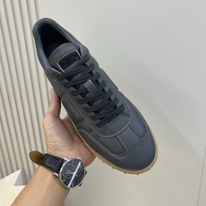 ⚠️【VALENTl*】️⚠️⚠️华伦天奴休闲款⚠️正码:39-44⚠️时尚休闲运动款,经典大气设计!纯 ⚠️【VALENTl*】️⚠️⚠️华伦天奴休闲款⚠️正码:39-44⚠️时尚休闲运动款,经典大气设计!纯