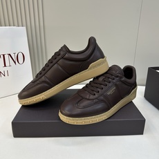 ⚠️【VALENTl*】️⚠️⚠️华伦天奴休闲款⚠️正码:39-44⚠️时尚休闲运动款,经典大气设计!纯 ⚠️【VALENTl*】️⚠️⚠️华伦天奴休闲款⚠️正码:39-44⚠️时尚休闲运动款,经典大气设计!纯