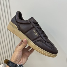 ⚠️【VALENTl*】️⚠️⚠️华伦天奴休闲款⚠️正码:39-44⚠️时尚休闲运动款,经典大气设计!纯 ⚠️【VALENTl*】️⚠️⚠️华伦天奴休闲款⚠️正码:39-44⚠️时尚休闲运动款,经典大气设计!纯