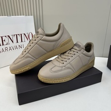 ⚠️【VALENTl*】️⚠️⚠️华伦天奴休闲款⚠️正码:39-44⚠️时尚休闲运动款,经典大气设计!纯 ⚠️【VALENTl*】️⚠️⚠️华伦天奴休闲款⚠️正码:39-44⚠️时尚休闲运动款,经典大气设计!纯