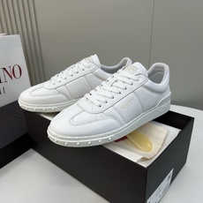 ⚠️【VALENTl*】️⚠️⚠️华伦天奴休闲款⚠️正码:39-44⚠️时尚休闲运动款,经典大气设计!纯 ⚠️【VALENTl*】️⚠️⚠️华伦天奴休闲款⚠️正码:39-44⚠️时尚休闲运动款,经典大气设计!纯
