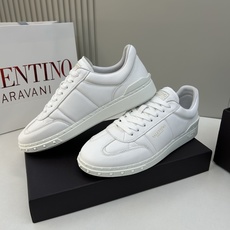 ⚠️【VALENTl*】️⚠️⚠️华伦天奴休闲款⚠️正码:39-44⚠️时尚休闲运动款,经典大气设计!纯 ⚠️【VALENTl*】️⚠️⚠️华伦天奴休闲款⚠️正码:39-44⚠️时尚休闲运动款,经典大气设计!纯