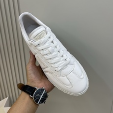 ⚠️【VALENTl*】️⚠️⚠️华伦天奴休闲款⚠️正码:39-44⚠️时尚休闲运动款,经典大气设计!纯 ⚠️【VALENTl*】️⚠️⚠️华伦天奴休闲款⚠️正码:39-44⚠️时尚休闲运动款,经典大气设计!纯